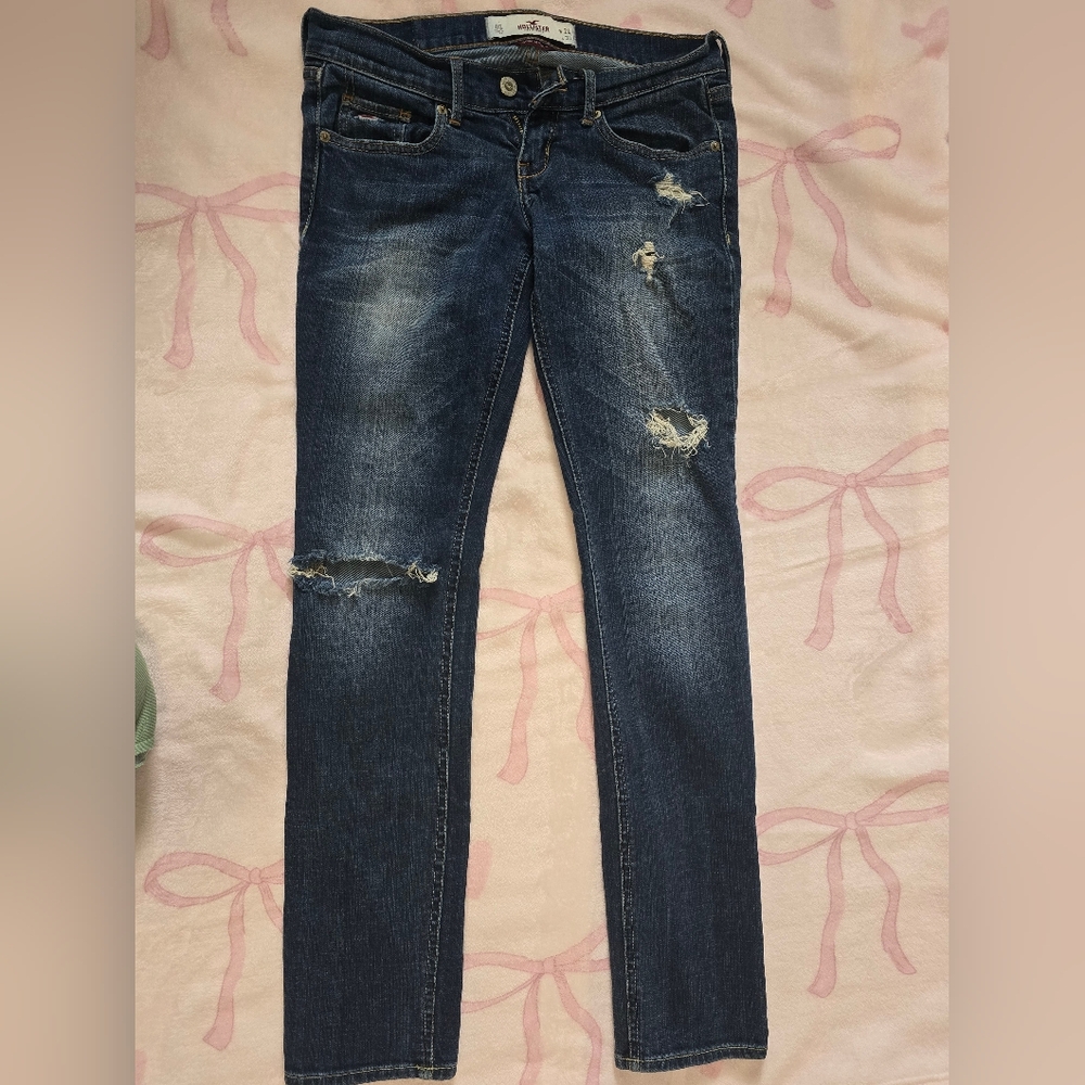 Hollister Low Rise Jeans Size 0 Short